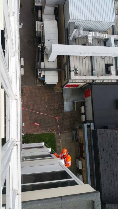 Rappel IRATA Industrial Rope Access Abseiling - Water Ingress Investigation and Remedial Works London