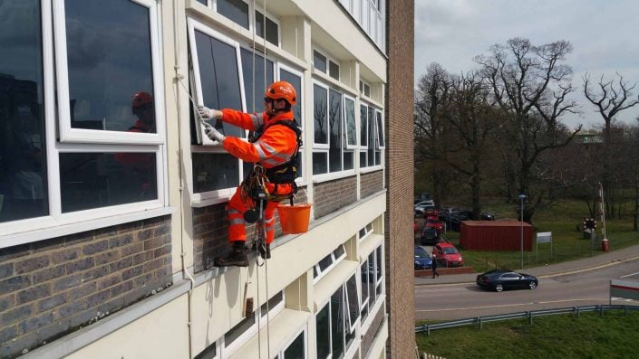 Rappel IRATA Industrial Rope Access Abseiling - Water Ingress Investigation and Remedial Works London