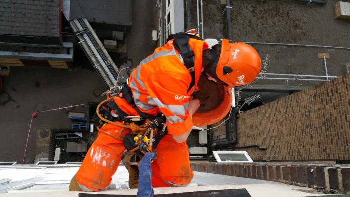 Rappel IRATA Industrial Rope Access Abseiling - Water Ingress Investigation and Remedial Works London