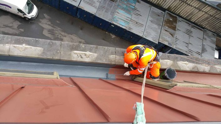 Rappel IRATA Industrial Rope Access Abseiling Gutter Repairs and Waterproofing Works