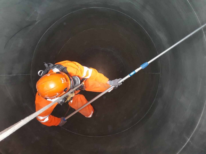 Rappel Rope Access and Confined Space PET pellet silo cleaning works