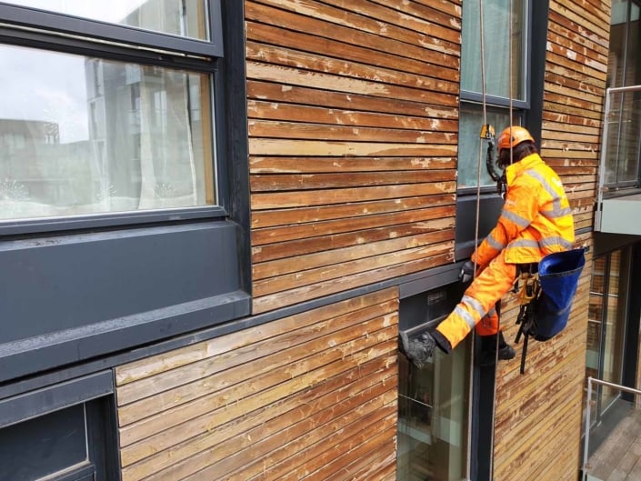 Abseil Maintenance London - Water Ingress Investigation & Repair Works